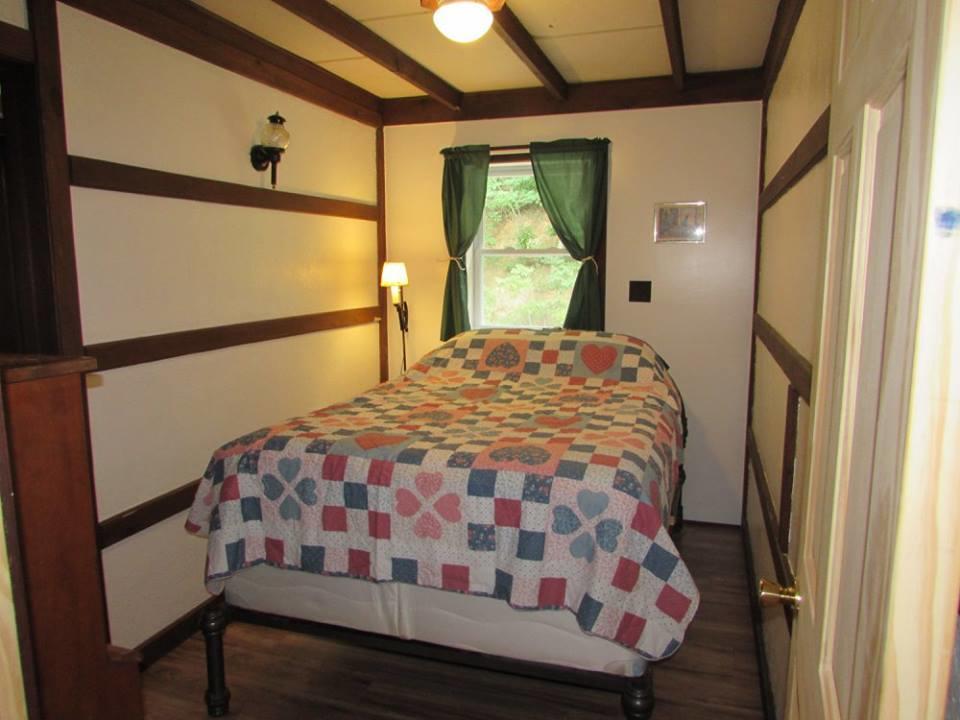 Blue Lodge Hesston Екстериор снимка