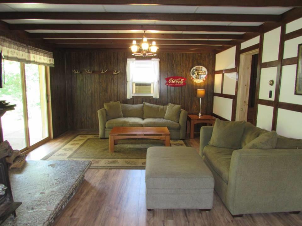Blue Lodge Hesston Екстериор снимка